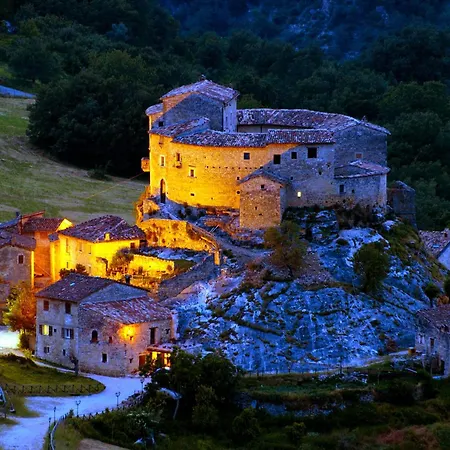 Castel Di Luco - Authentic 11th-century Castle 4*