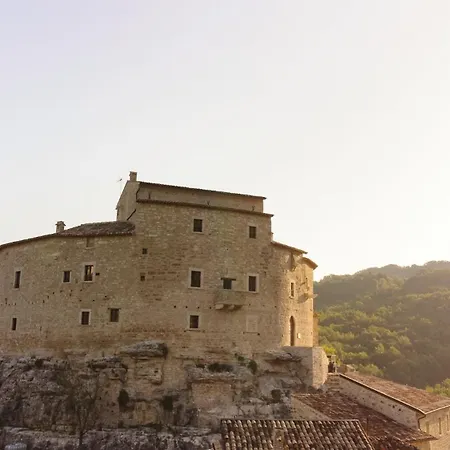 Castel Di Luco - Authentic 11th-century Castle Acquasanta Terme