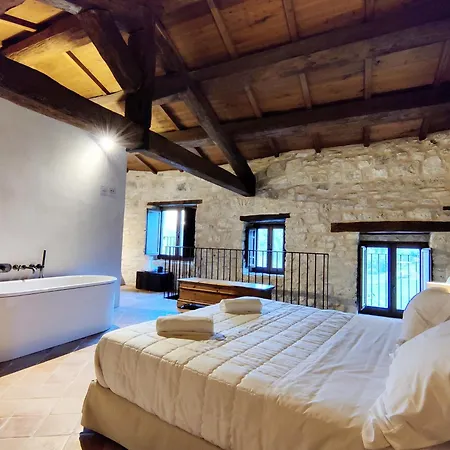Vendégház Castel Di Luco - Authentic 11th-century Castle